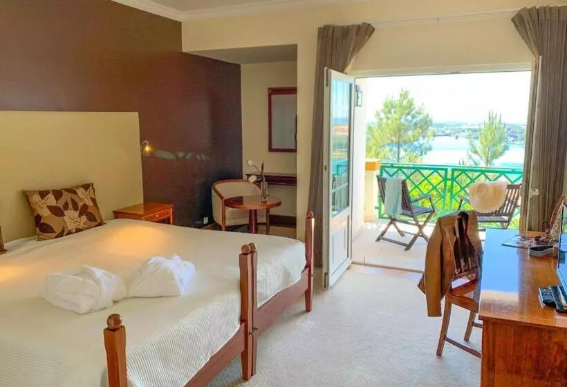 Отель Segredos De Vale Manso