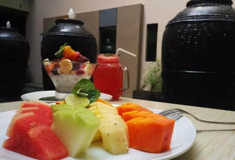 בית מלון כפרי Sevn Legian