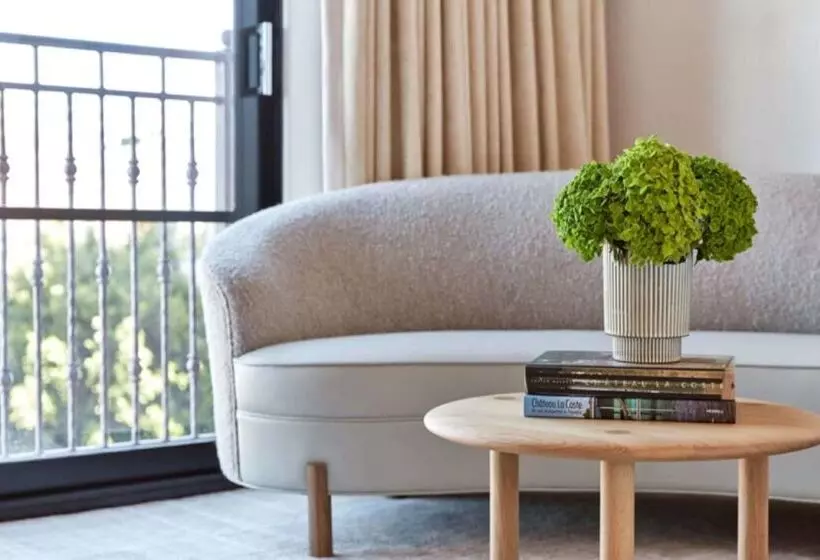 The Maybourne Beverly Hills, Maybourne Hotel Collection