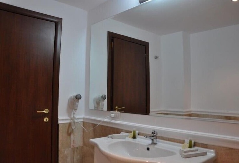 בית מלון כפרי Vigo Grand