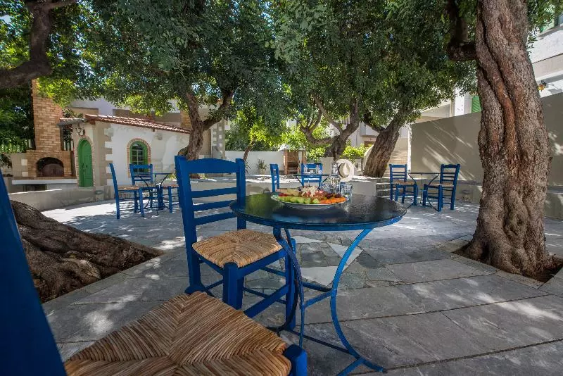 Minas Apartments
