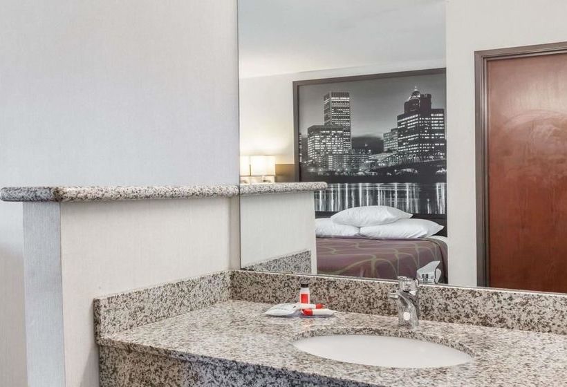 Motel Super 8 By Wyndham Gresham/portland Area Or