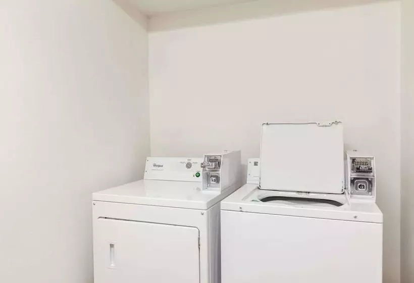 汽车旅馆 Super 8 By Wyndham Gresham/portland Area Or