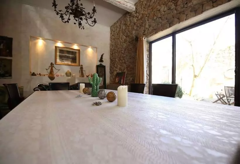 Domaine De Marseillens