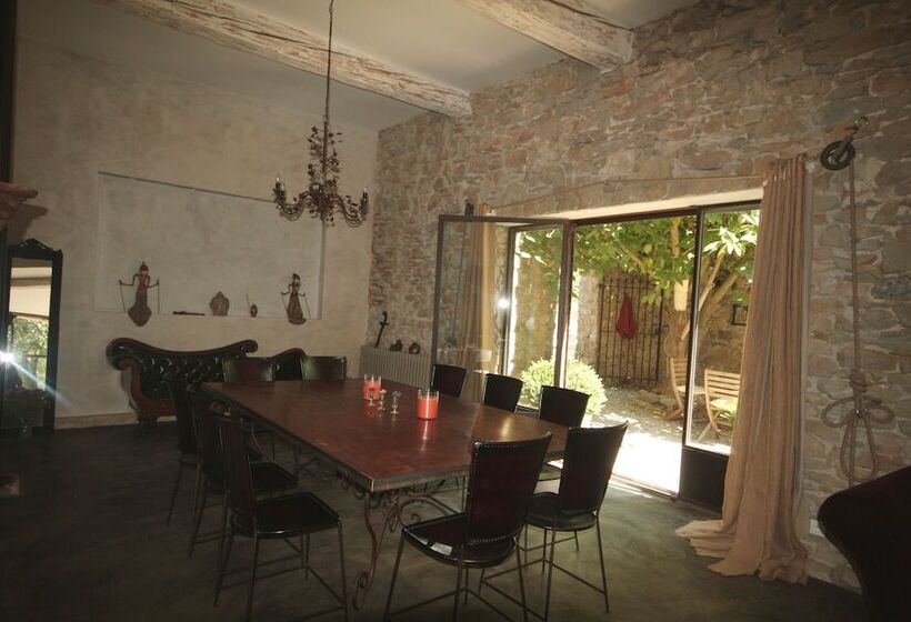 Domaine De Marseillens