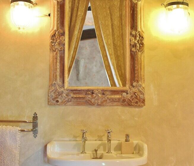 Domaine De Marseillens