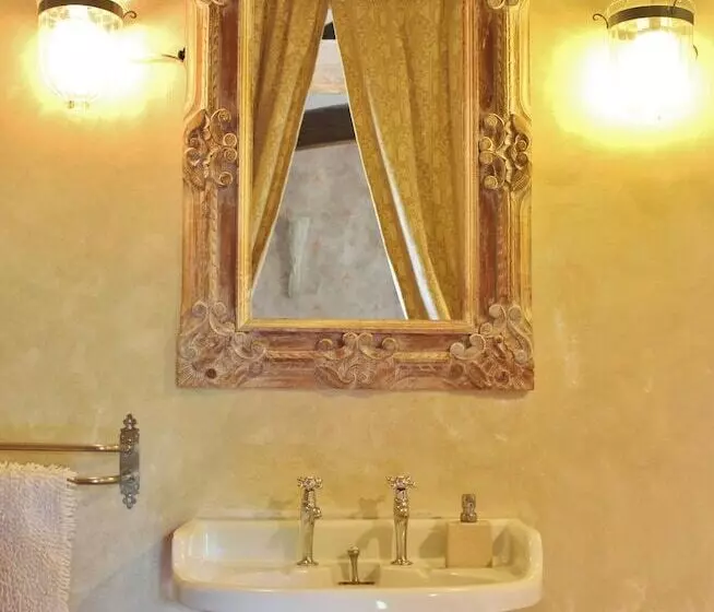 Domaine De Marseillens