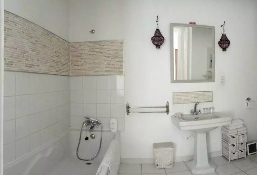 Domaine De Marseillens