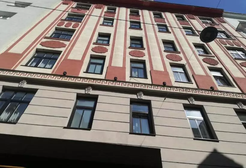 هتل Alma Boutique