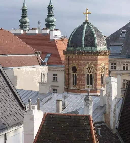 هتل Alma Boutique