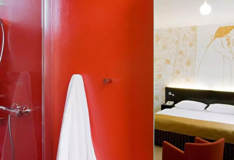 هتل Alma Boutique