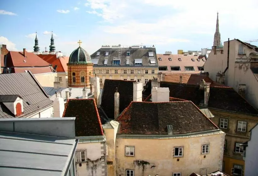 هتل Alma Boutique