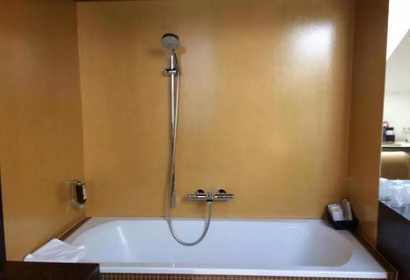 هتل Alma Boutique