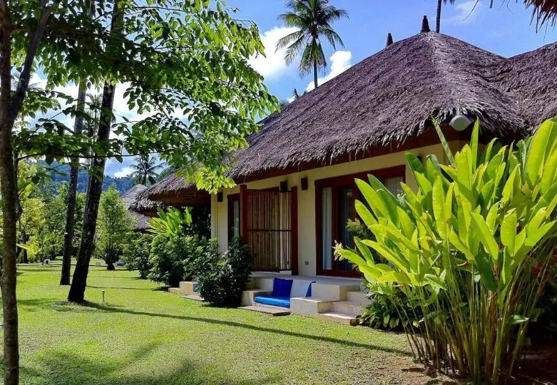 ホテル Bangsak Village