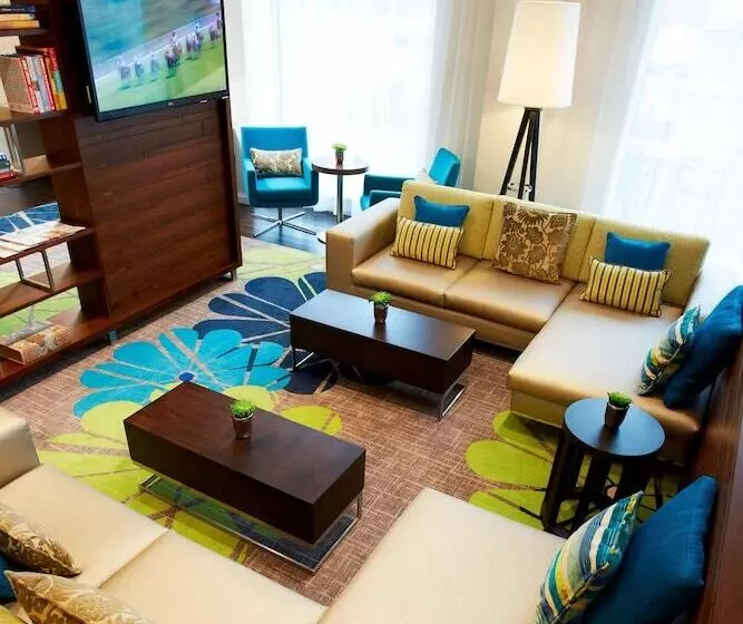 Hotelli Courtyard By Marriott Aberdeen Airport