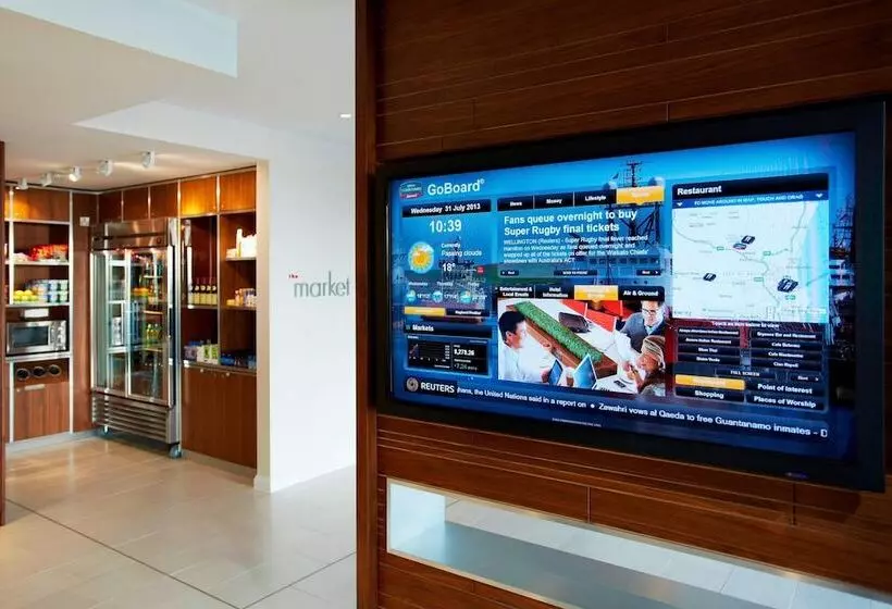 Hotelli Courtyard By Marriott Aberdeen Airport