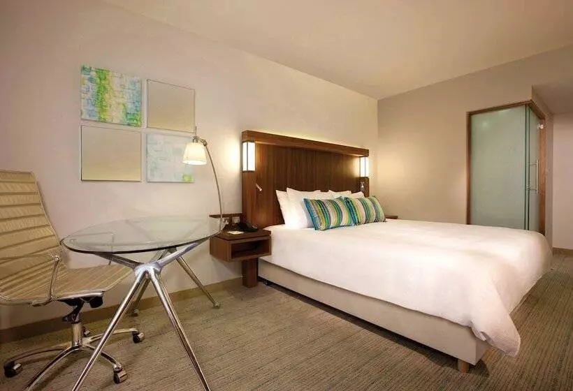 Hotelli Courtyard By Marriott Aberdeen Airport