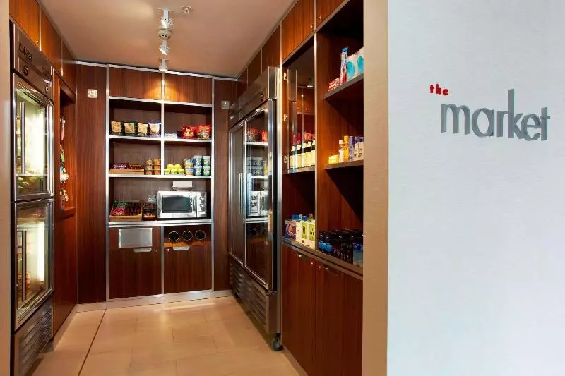 Hotelli Courtyard By Marriott Aberdeen Airport