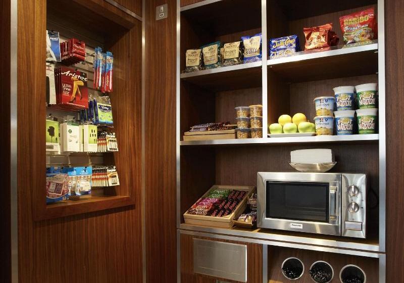 فندق Courtyard By Marriott Aberdeen Airport