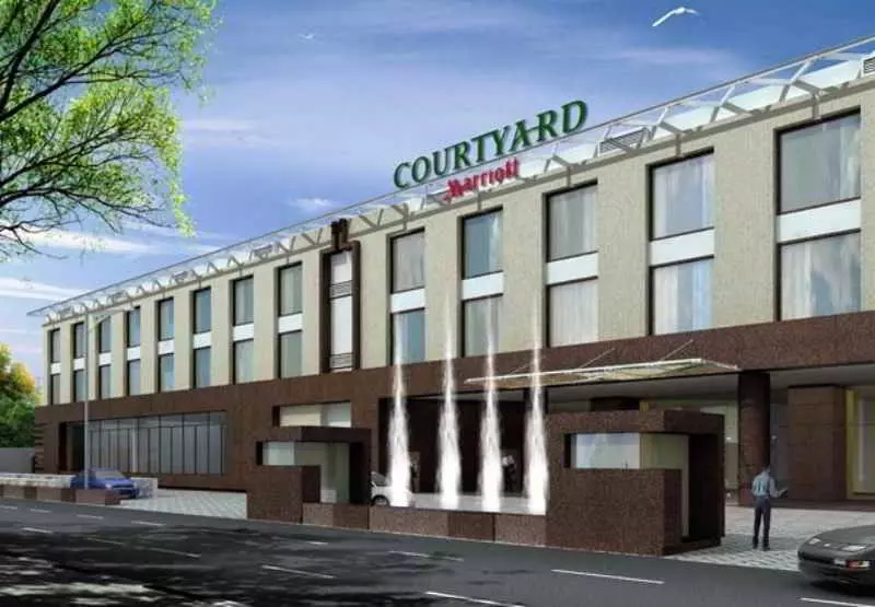 فندق Courtyard By Marriott Kochi Airport