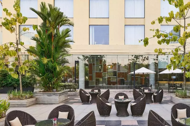 فندق Courtyard By Marriott Kochi Airport