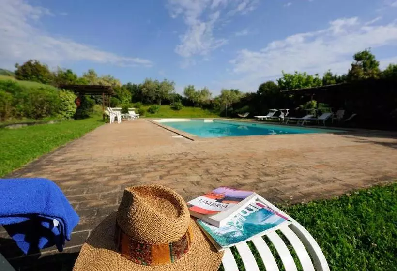 בית מלון כפרי Agriturismo La Torriola