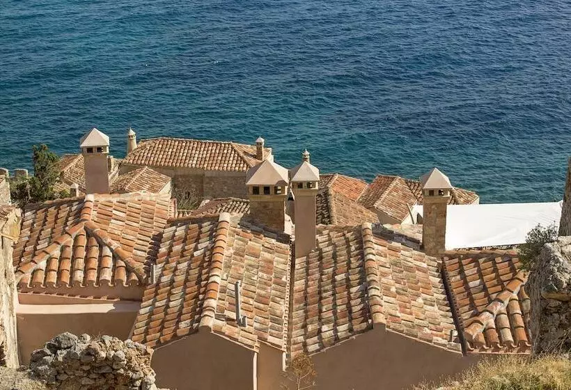 Hotel Moni Emvasis Luxury Suites