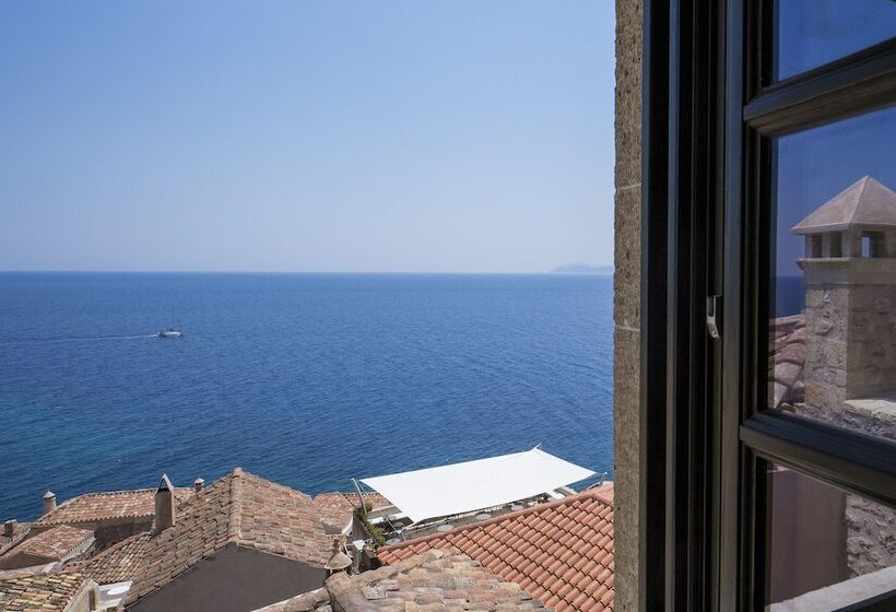 酒店 Moni Emvasis Luxury Suites