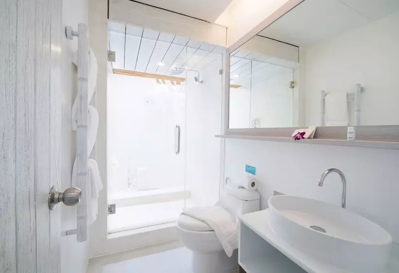 Otel Ocean Breeze Resort Khaolak