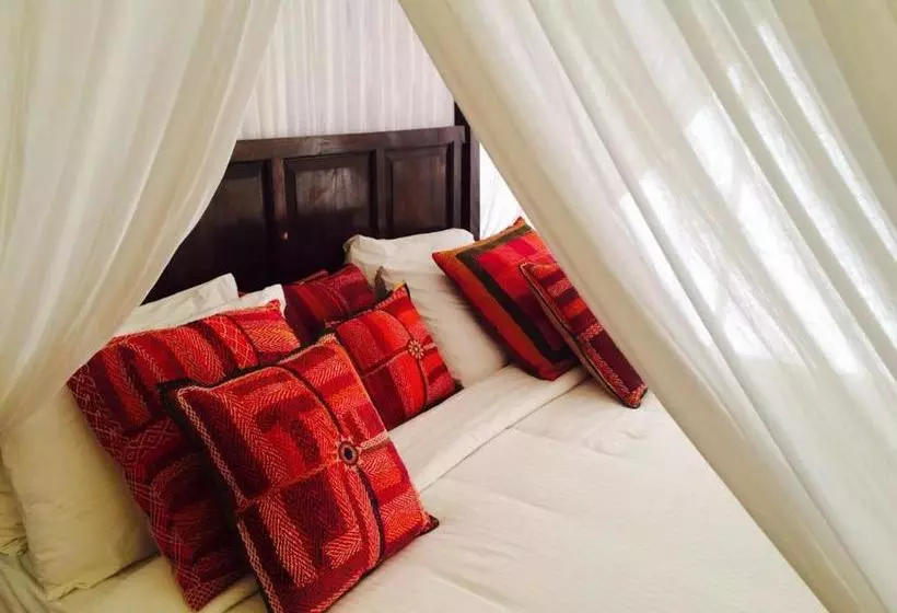 Отель Samsara Resort & Camp