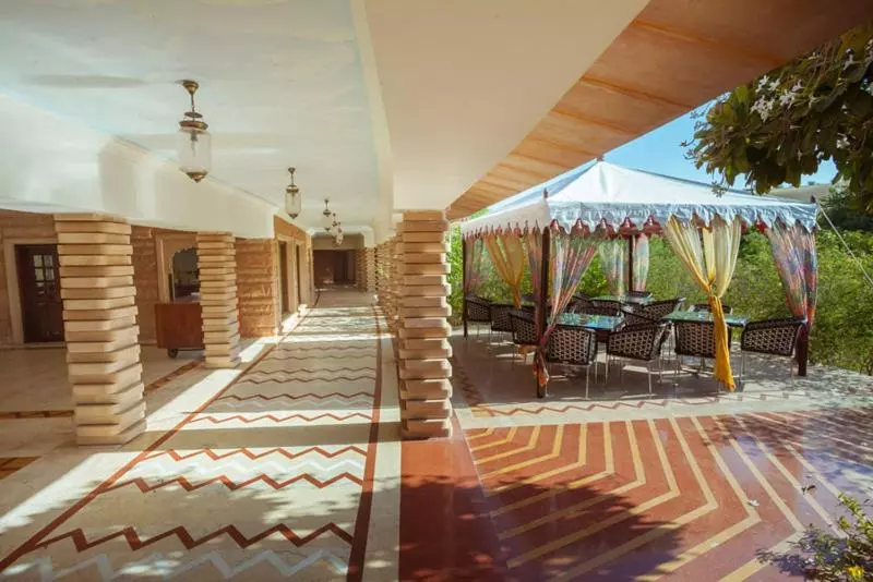 Отель Samsara Resort & Camp