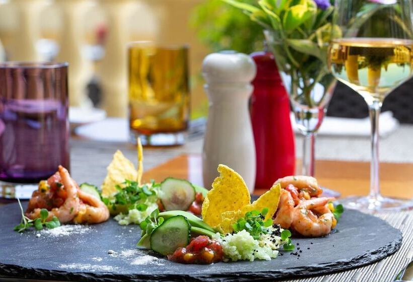 בית מלון כפרי Swissôtel Resort Sochi Kamelia