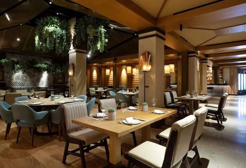 בית מלון כפרי Swissôtel Resort Sochi Kamelia