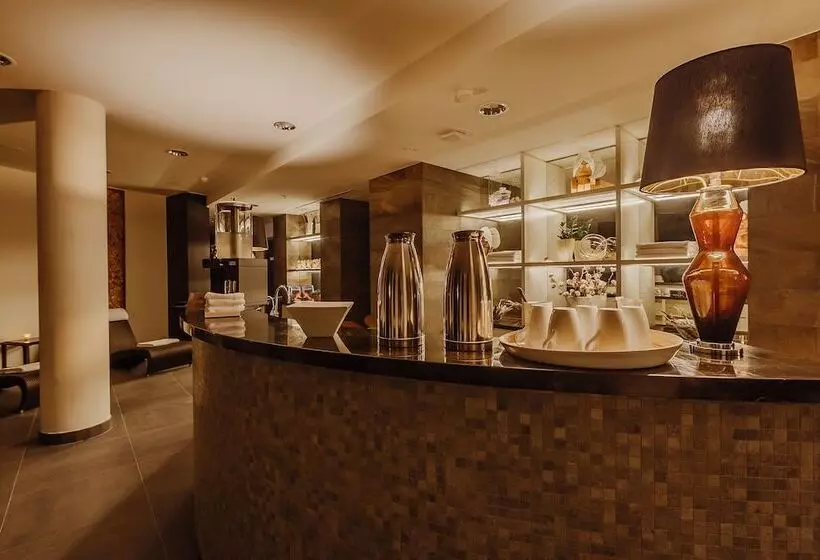 בית מלון כפרי Swissôtel Resort Sochi Kamelia