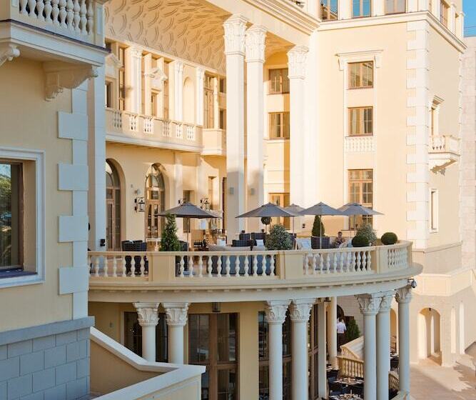 בית מלון כפרי Swissôtel Resort Sochi Kamelia