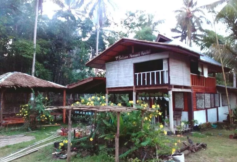 ホテル Batuan Hammock Hostel