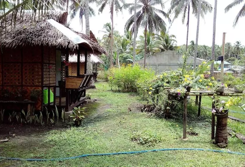 ホテル Batuan Hammock Hostel