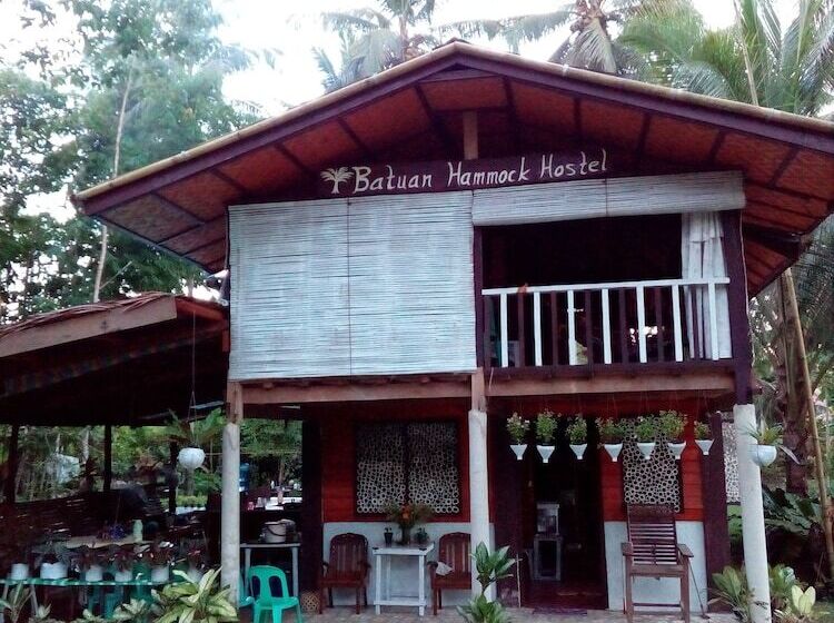 Отель Batuan Hammock Hostel