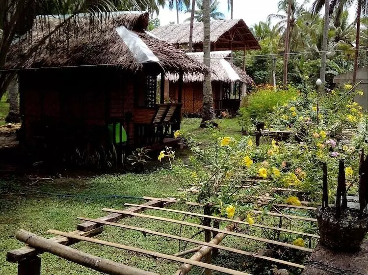 ホテル Batuan Hammock Hostel