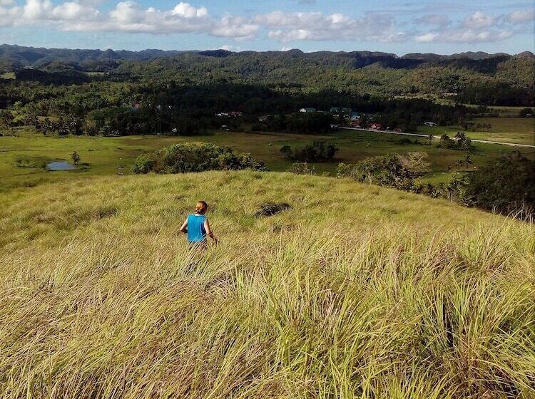 Отель Batuan Hammock Hostel
