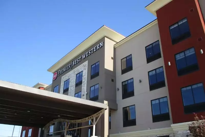 Hotelli Best Western Premier Liberty Inn & Suites