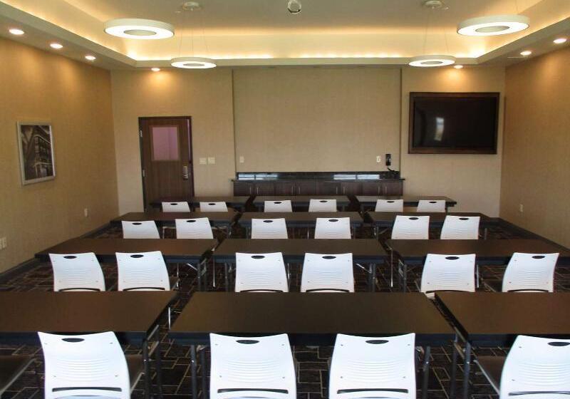 فندق Best Western Premier Liberty Inn & Suites