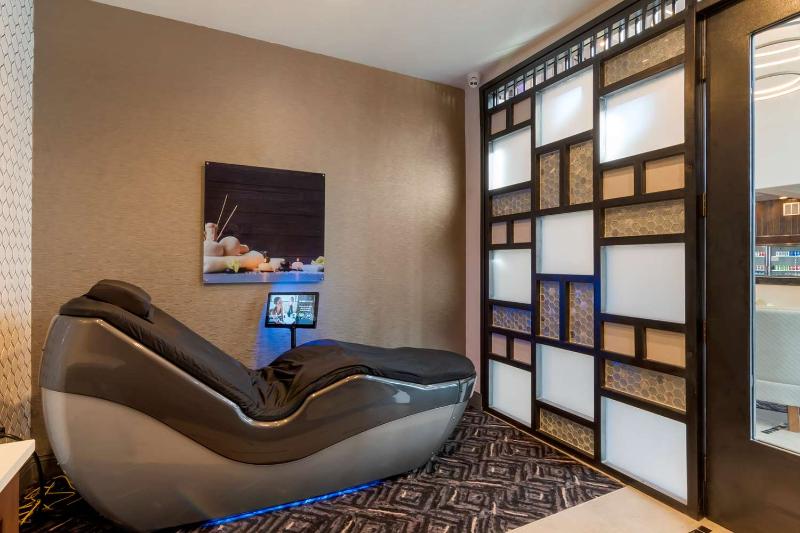 فندق Best Western Premier Liberty Inn & Suites