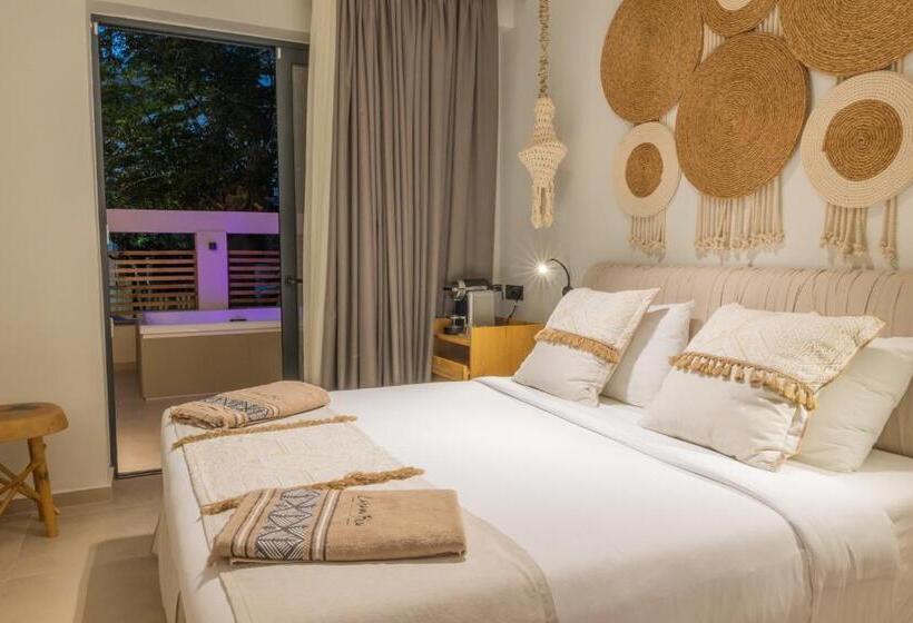 Cabana Blu Hotel & Suites