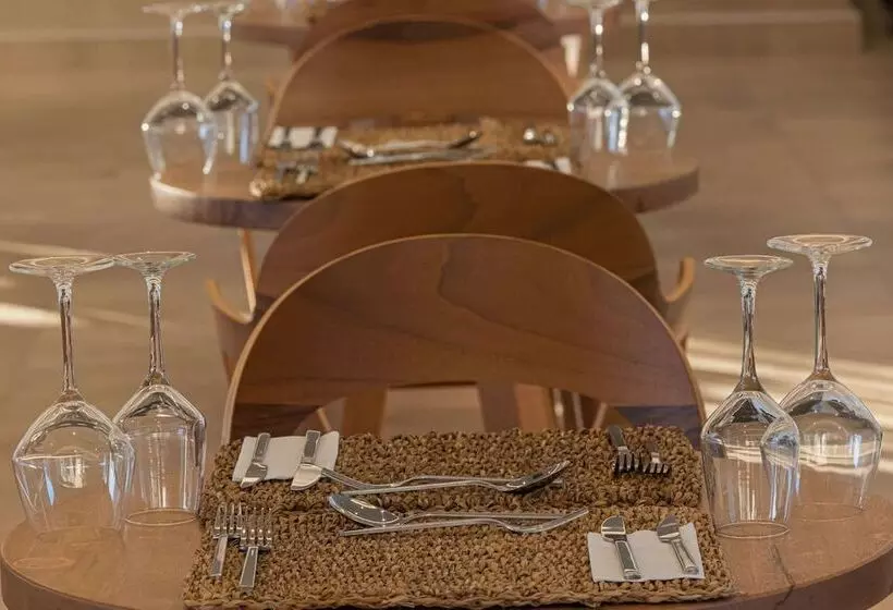 Cabana Blu Hotel & Suites