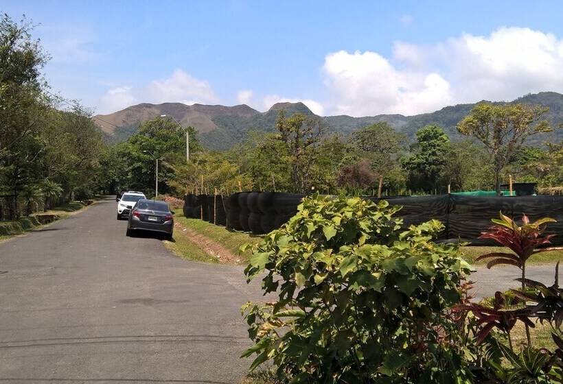 ホテル Cabanas El Valle