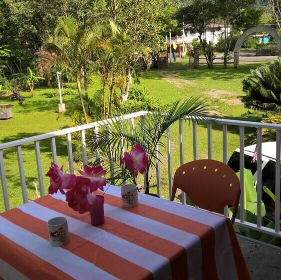 ホテル Cabanas El Valle