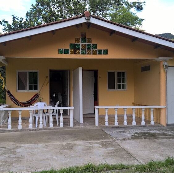 ホテル Cabanas El Valle