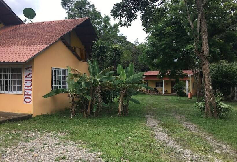 ホテル Cabanas El Valle