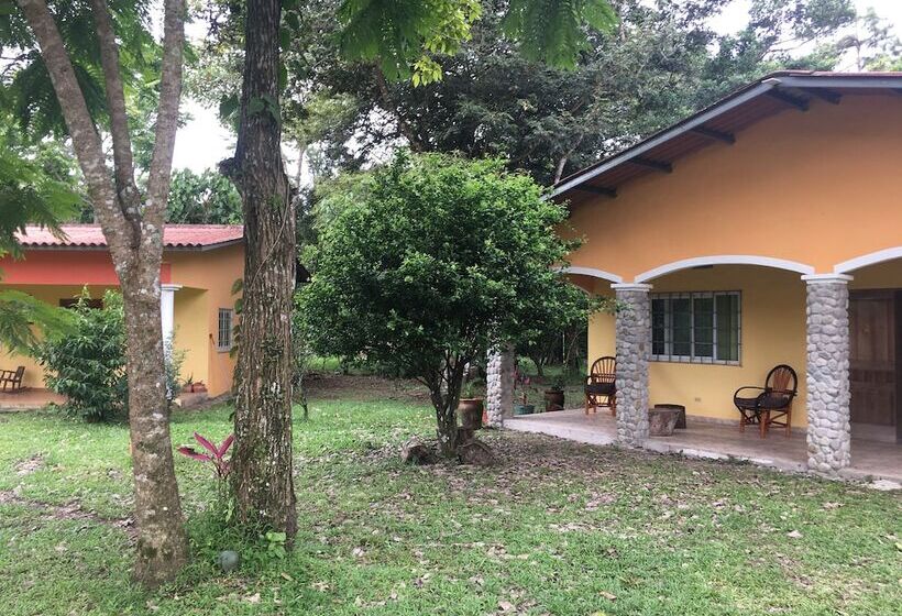 ホテル Cabanas El Valle